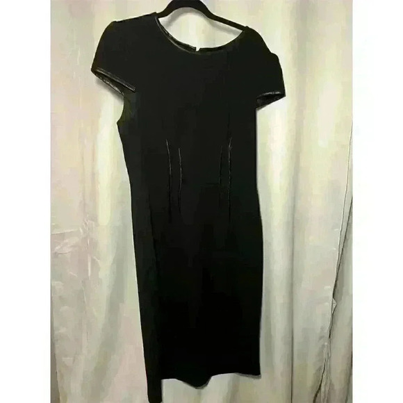 Betsey Johnson Women's Black Sheath Dress Faux Leather Trim Size 12 Knee Length - Picture 2 of 12